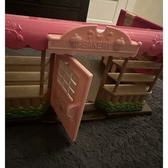 Lil Woodzeez Bataat Bakery Shop Calico Critters Play Set Pink Building Only Toy - Picture 12 of 16
